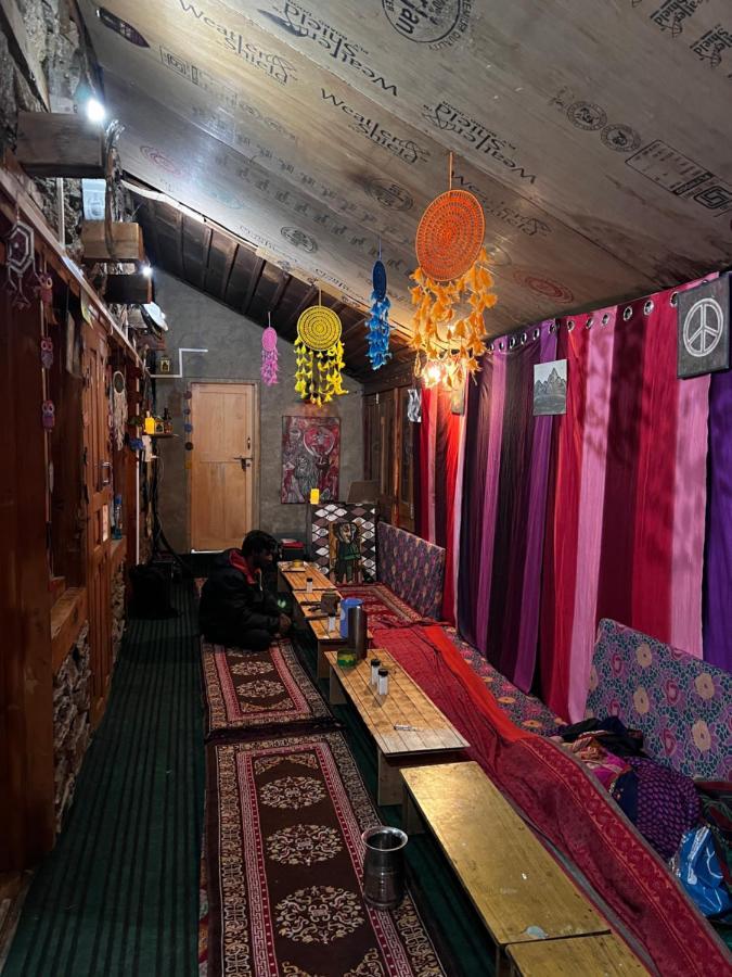 Old Brahma Homestay Kalgha Esterno foto